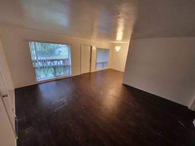 Main picture of 4320 SW 6th St