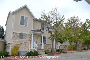 Main picture of 1878 Eastwood Blvd