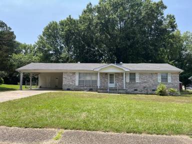 Main picture of 805 Burgandy Ct