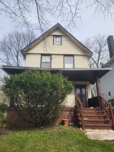 Main picture of 4119 E 111th St