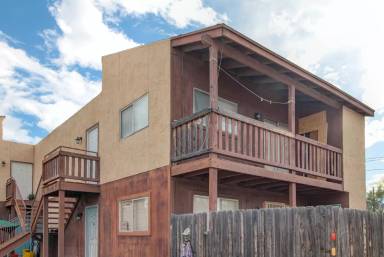 Main picture of 2221 N Ralph Ave