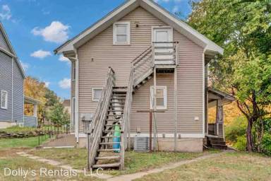Main picture of 1120 Washington St