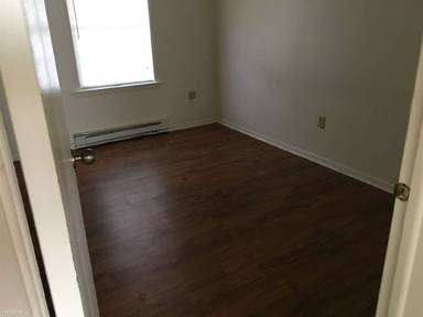 Main picture of 98 Plaza Ct
