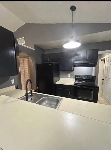 Main picture of 336 Riviera Dr