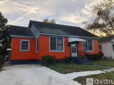 Main picture of 1109 W 41st St