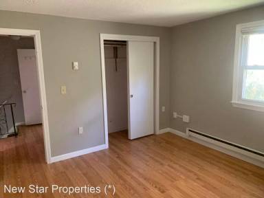 Main picture of 40 Frost Rd