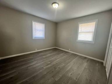 Main picture of 1010 Eisenhower Cir