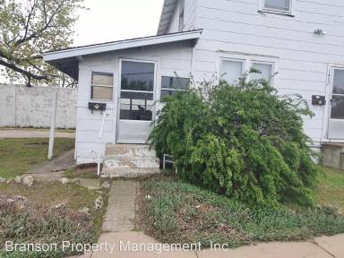 Main picture of 1402 S Seneca St