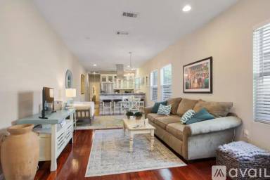 Main picture of 3922 Orleans Ave