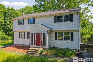 Main picture of 24 Bows Ln