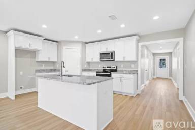 Main picture of 1165 Sloane Cv