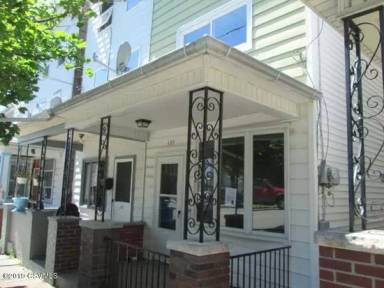 Main picture of 339 E 7th St