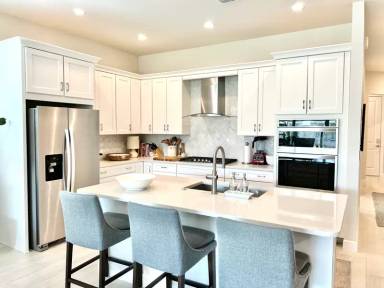 Main picture of 9134 Cayman Dr