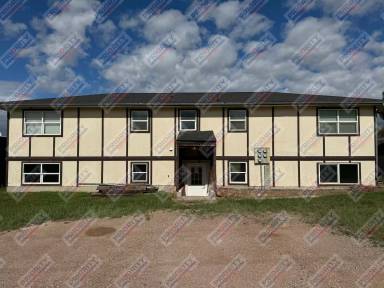 Main picture of 409 Lomac St
