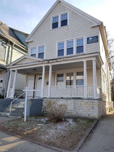Main picture of 750 Legion Ave