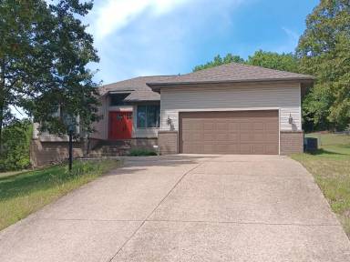 Main picture of 716 Ridgewood Dr