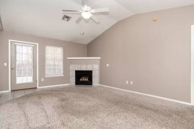 Main picture of 26 Cheryl Cir