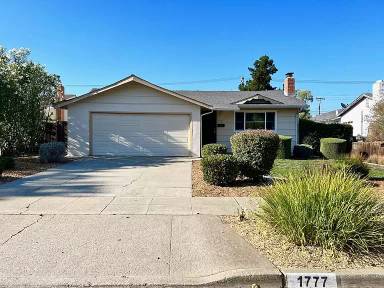 Main picture of 777 Wyrick Ave