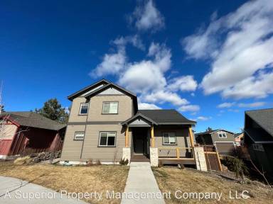 Main picture of 2710 NE Great Horned Pl