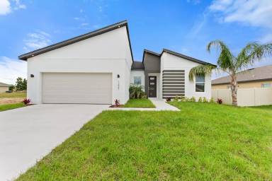 Main picture of 1377 N Platte Ct