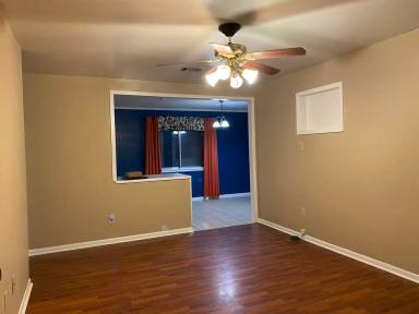 Main picture of 114 Southdale Dr