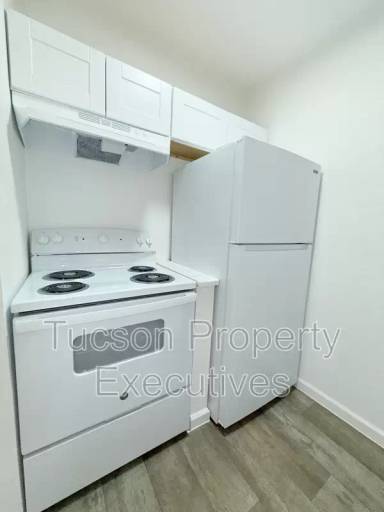 Main picture of 219 W Fort Lowell Rd