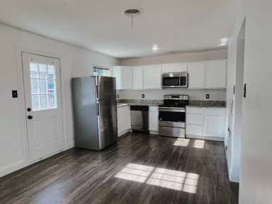 Main picture of 10009 Olmos Dr