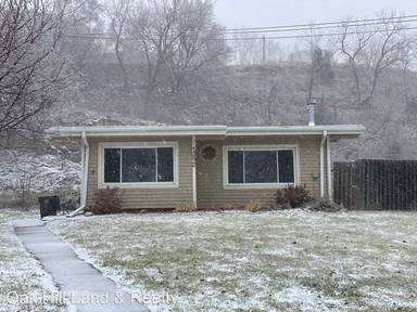 Main picture of 1392 Vandenburg Cir