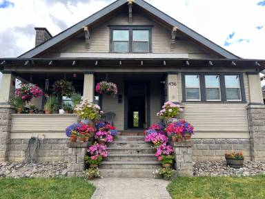 Main picture of 436 NE Galloway St