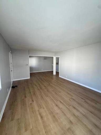 Main picture of 4313-4329 Ocean Blvd
