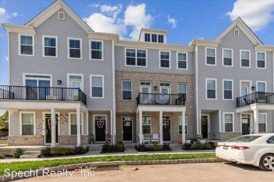 Main picture of 764 Ore St