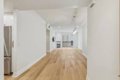 Main picture of 1444 S Point View St