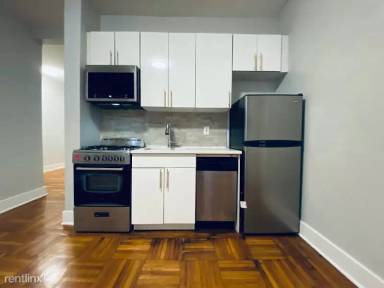 Main picture of 61 Van Reypen St