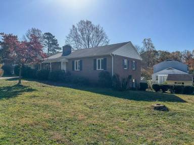 Main picture of 302 Brentwood Rd