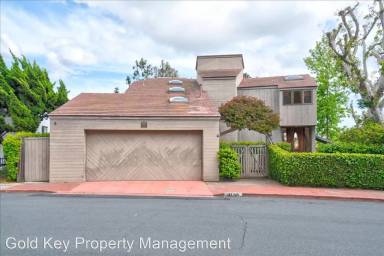Main picture of 4135 Arden Way