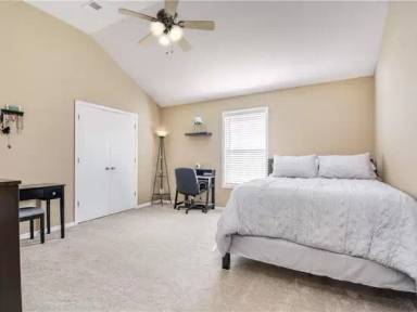 Main picture of 1645 SW Madison St