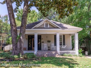 Main picture of 832 Dalzell St