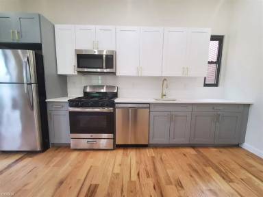 Main picture of 141 Monticello Ave
