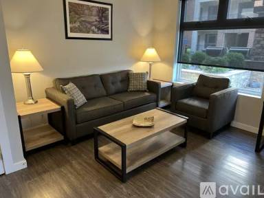 Main picture of 80 E Home St