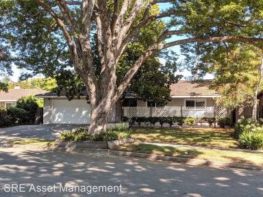 Main picture of 1636 English Dr