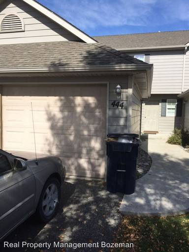 Main picture of 402 W Shore Dr