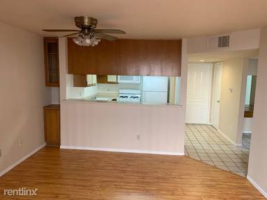 Main picture of 2449 S Barrington Ave