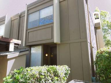 Main picture of 2280 Woodside Ln