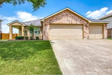 Main picture of 126 Pinto Dr