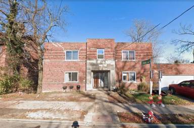 Main picture of 2332 Harrison Ave