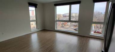 Main picture of 1739 N Marion St