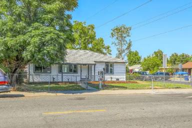 Main picture of 1913 South Ave