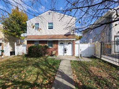 Main picture of 715 S Filmore St