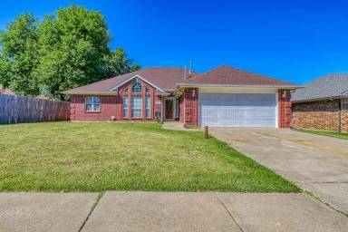 Main picture of 801 N Morgan Dr