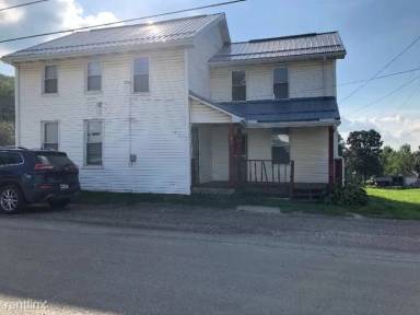 Main picture of 142 S Fairview Main St